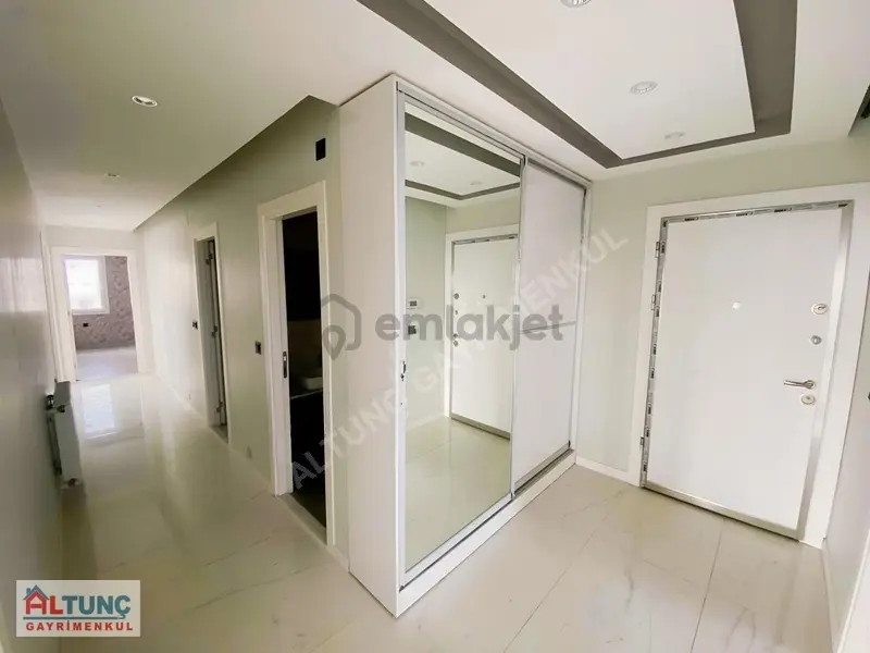 Altunç'dan Gürselpaşada Satılık Kapalı Mutfak 4+1 Daire - 12