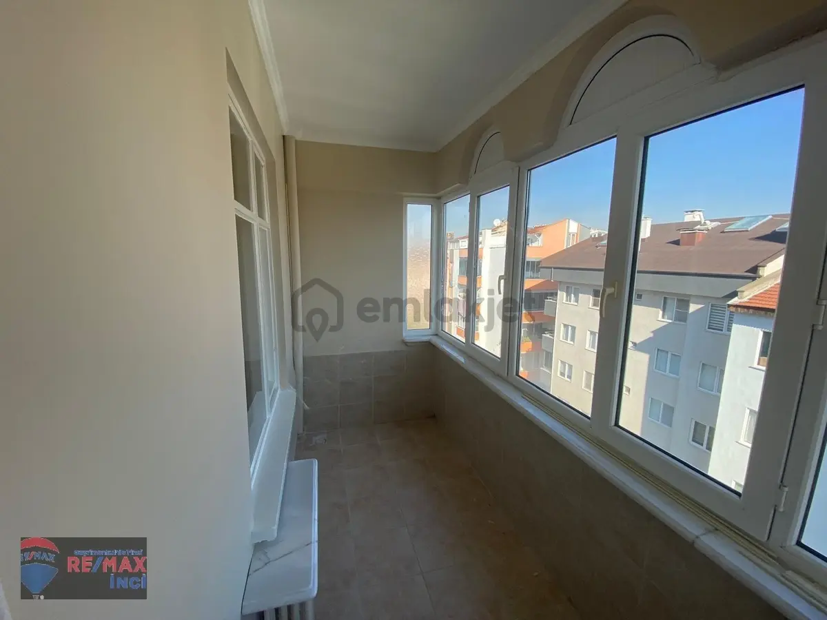 Re/max İnci'den Teknik Lise Cad. Satılık 3+1 Daire - 18
