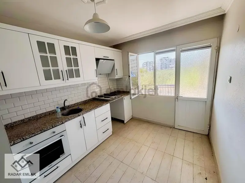 Torbalı Merkezde 3+1 Site İçerisinde Asansörlü Kiralık Daire - 13