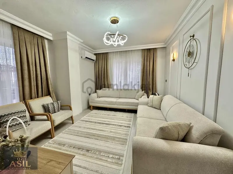 Cadde Üstü Güzel Bakımlı Daire - 6