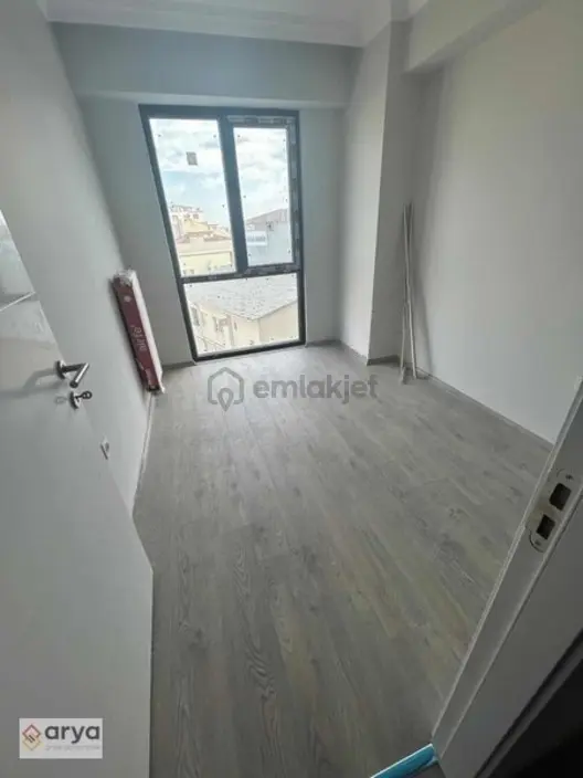 Aras Cadde'de Satılık Geniş Kullanışlı Fırsat 2+1 Daire - 25