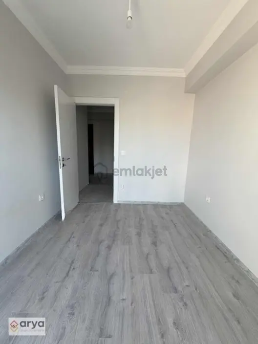 Aras Cadde'de Çift Banyo ,geniş , Satılık Fırsat 2+1 Daire - 34