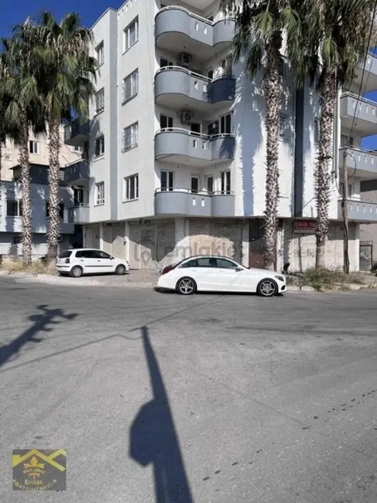 Akdeniz Mahallesinde D 400 E 50 Metre Satılık Dükkan - 4