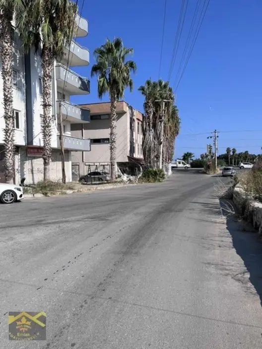Akdeniz Mahallesinde D 400 E 50 Metre Satılık Dükkan - 2