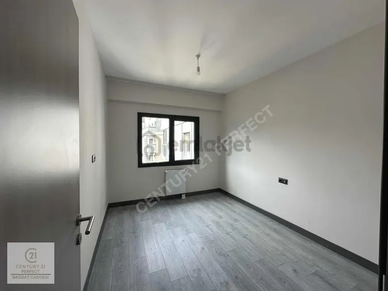 Tuzlada Deniz Manzaralı Kiralık Daire - 21