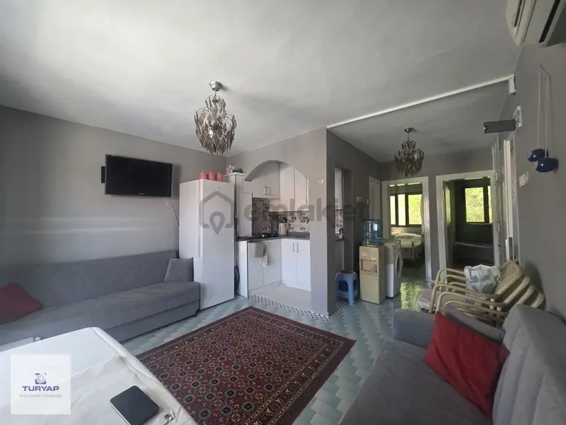 Denize Çok Yakın! Full Eşyalı, Tadilatlı 2+1 Satılık - 4