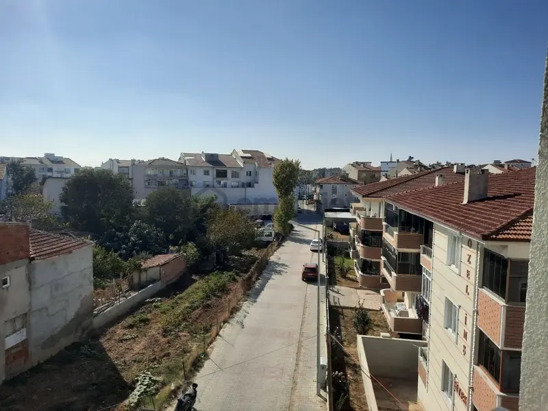 Duru Emlaktan Otogar Yanı Araç Takaslı Daire - 9