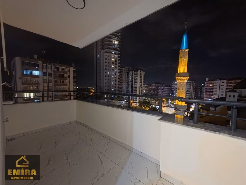 Göl Manzaralı Uğur Mumcuda 4+1 Acık Mutfak Full Lüks İşçilikli - 20
