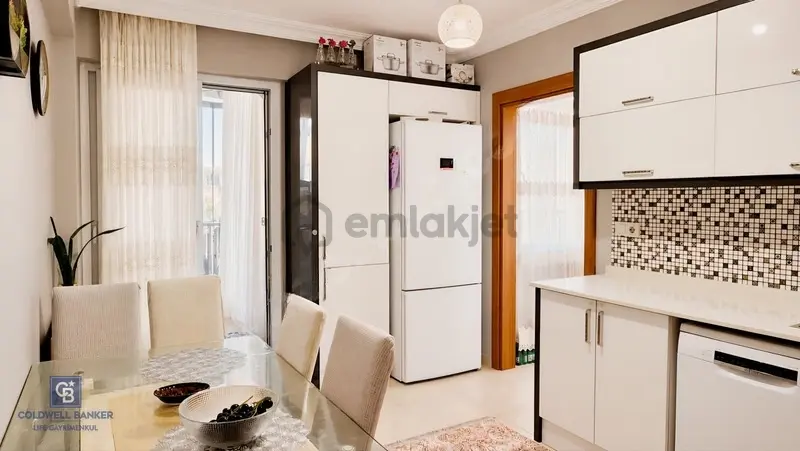 Havuzlu Site İçinde Satılık 3+1 Daire - 13