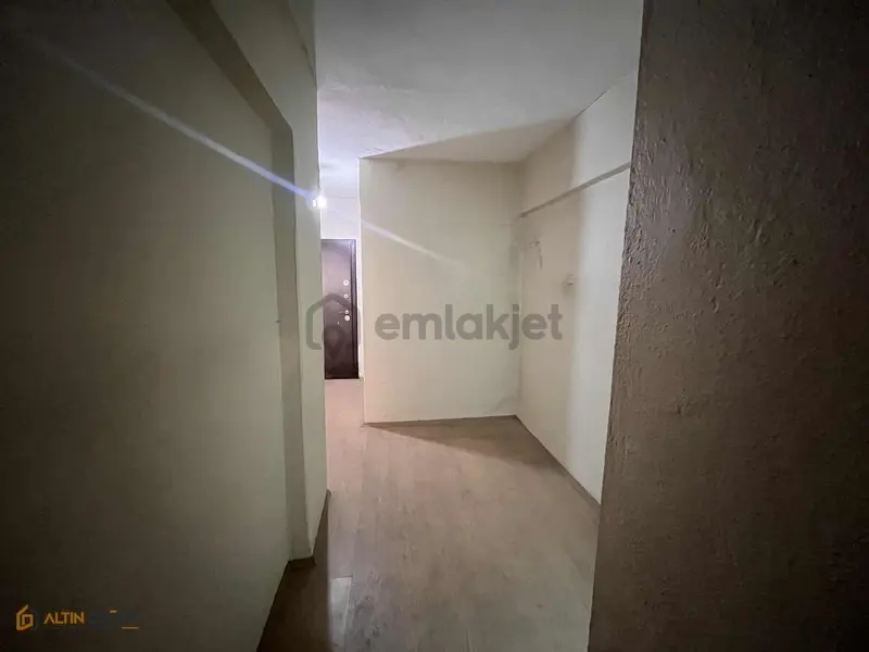 Cumhuriyet Mahallesinde 2+1 Satılık Daire - 13