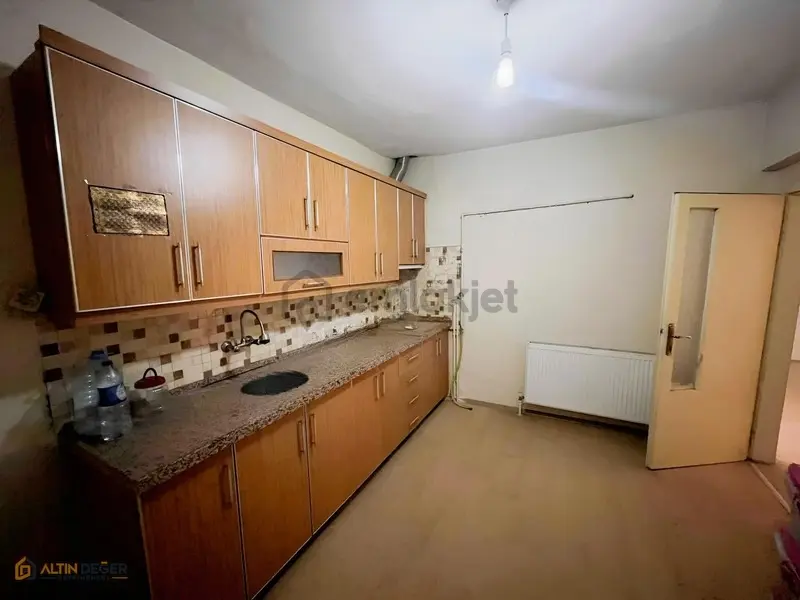 Cumhuriyet Mahallesinde 2+1 Satılık Daire - 6