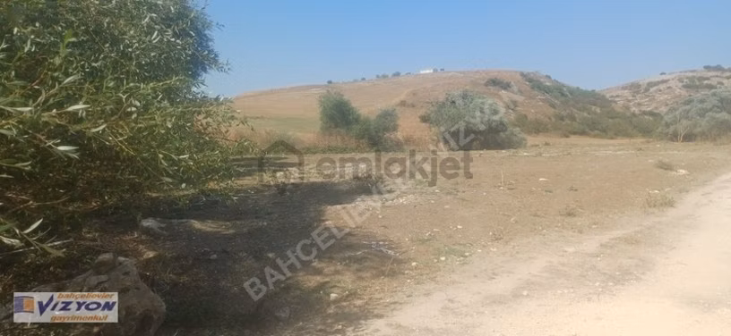 Silivri, Kadıköyde Satılık Yola Cephe Arsa. Vizyon