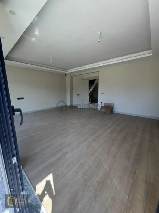 Güzelyalı 3+1 Sıfır Kiralık Villa - 28