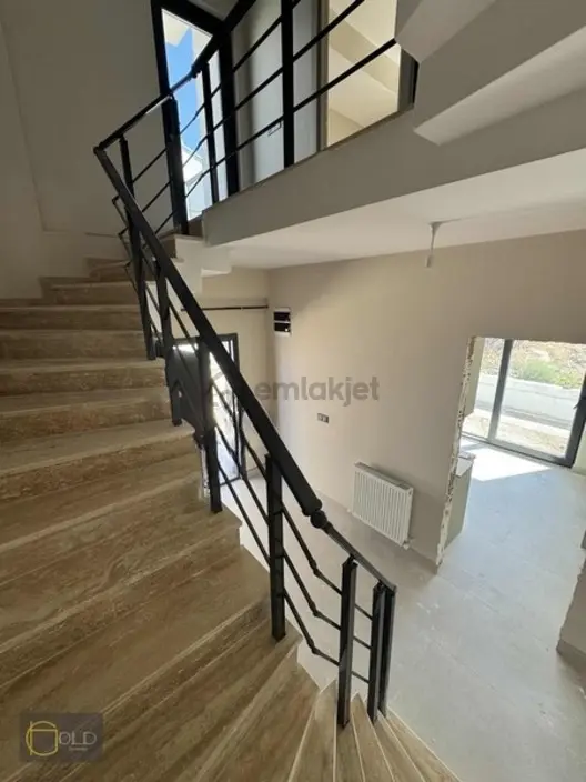 Güzelyalı 3+1 Sıfır Kiralık Villa - 27