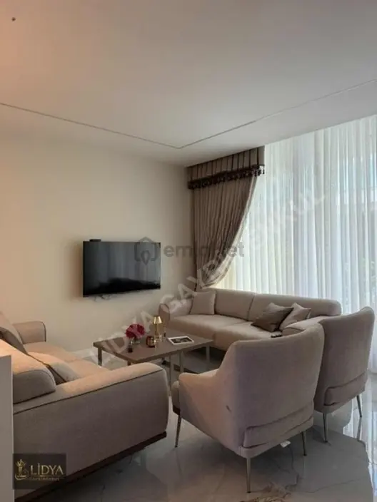 Erdemli Merkez Site İçerisinde 3 Katlı Villa - 26