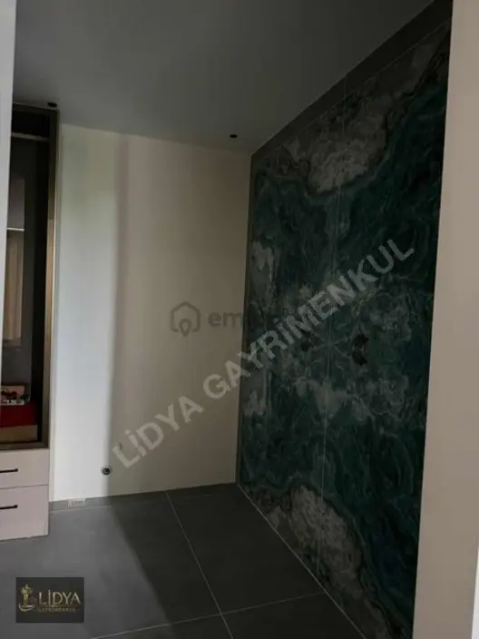 Erdemli Merkez Site İçerisinde 3 Katlı Villa - 9