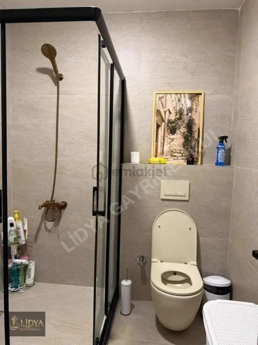 Erdemli Merkez Site İçerisinde 3 Katlı Villa - 2