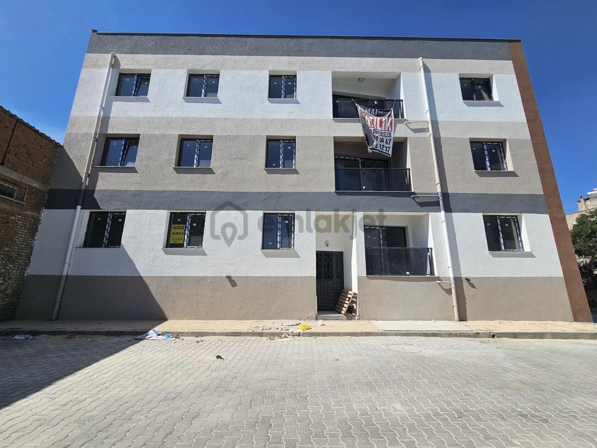 Söke Cumhuriyet Mahallesinde Satılık 2+1 Daire