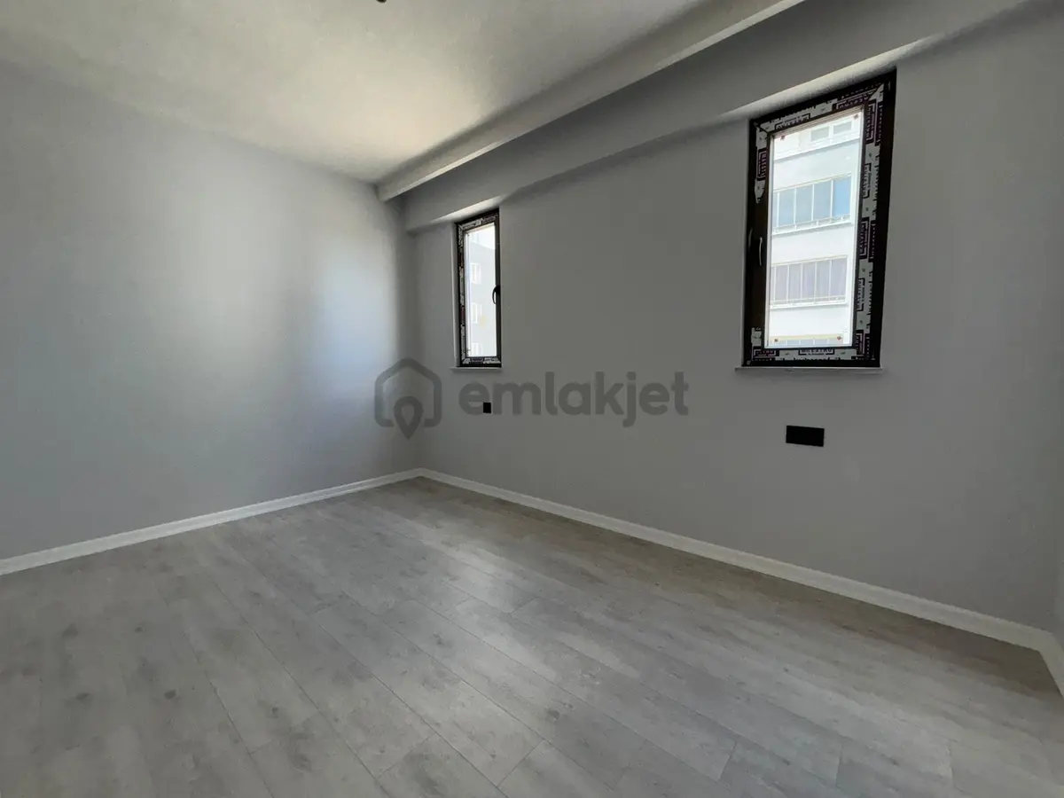 Siteler Bölgesinde Sıfır 2+1 Arakat Geniş Balkonlu - 18