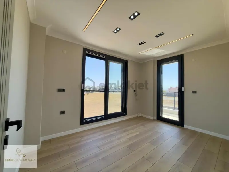 Didim Efeler De Havuzlu Ön Cephe Lüks Villa - 22