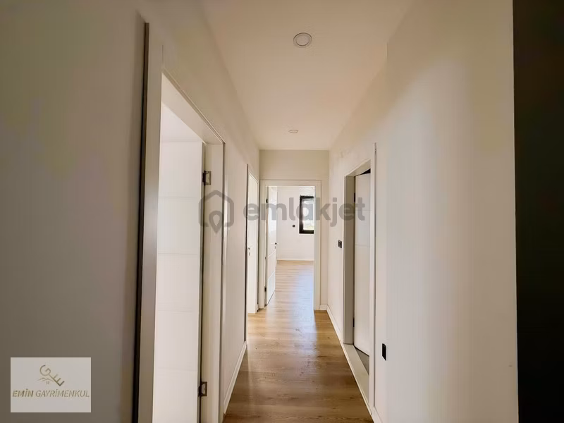 Efelerde Konumu Süper Yeni Site 2+1 Ön Cephe Ara Kat Daire - 3