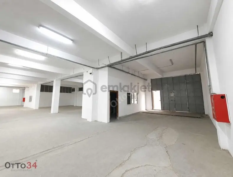 Beylikdüzü Metrobüse Yakın 1600 M² Çift Yüklemeli Giriş Kat - 3