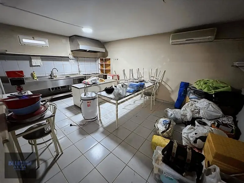 Vişne Ticaret Bölgesinde Satılık 3 Katlı Bina - 14
