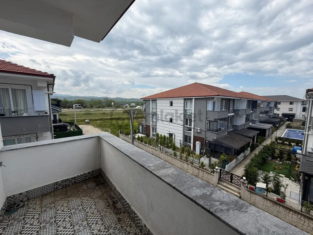 Havuzlu Site İçerisinde Modern, Konforlu 1+1 Daire - 25