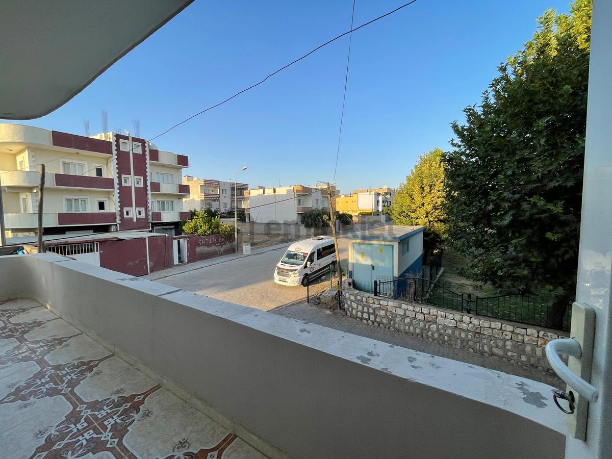 8 Mart Mahallesi Özğür Sokakta Köşebaşı Satılık Bina - 26