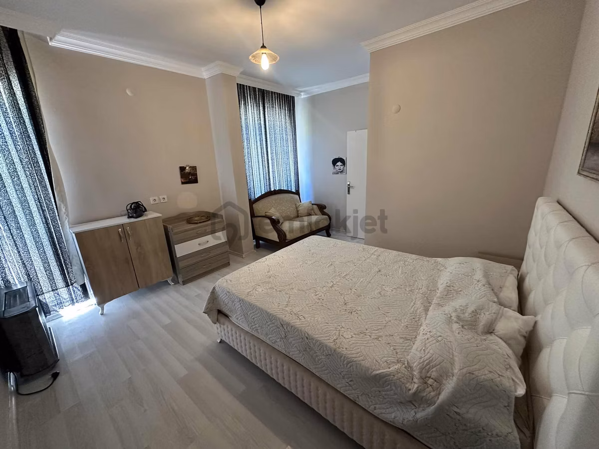 Side De Merkezi Konumda Bahçe Ve Eşyalı Kiralık - 3