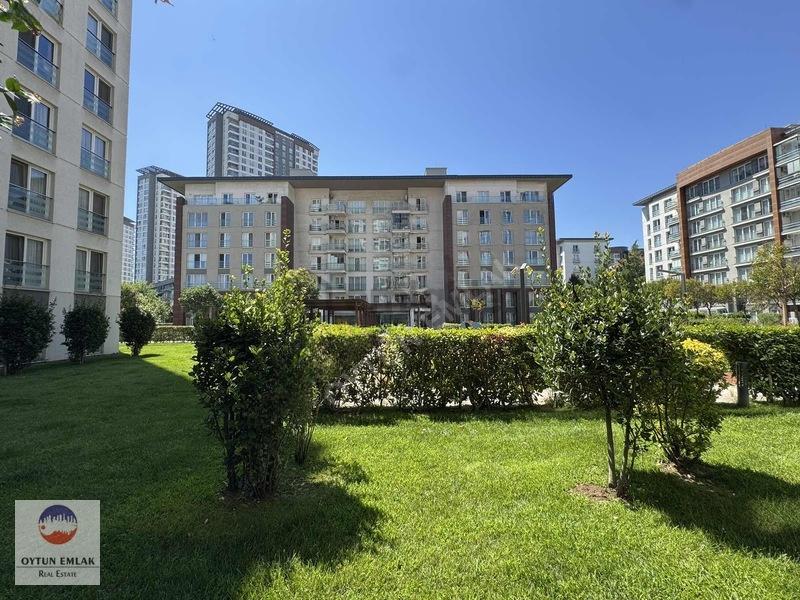 Tema İstanbul Sitesi Satılık Bahçe Katı 3+1 Boş Daire 157 M²