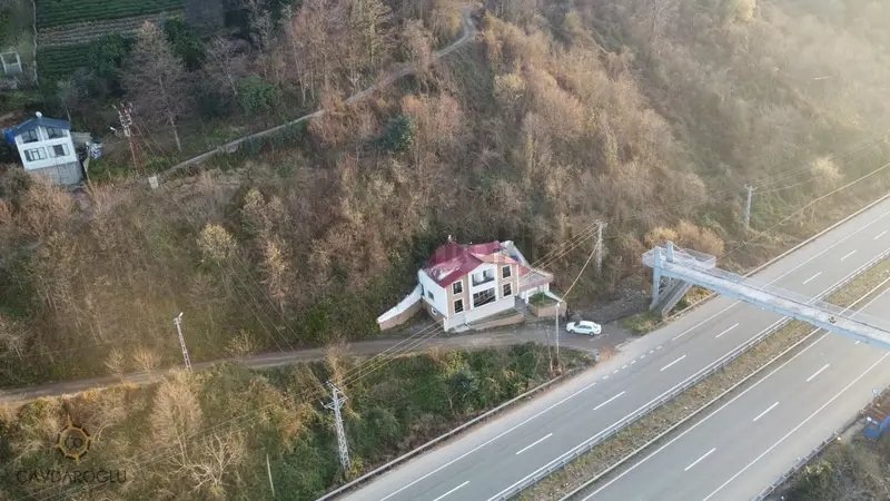 Liman Mahallesinde Apart/otel Ruhsatlı Satılık Triplex Villa - 3