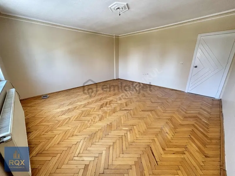 Acil Satılık Cadde Üzerinde Ön Cephe Ara Kat Boş 3+1 Daire - 5