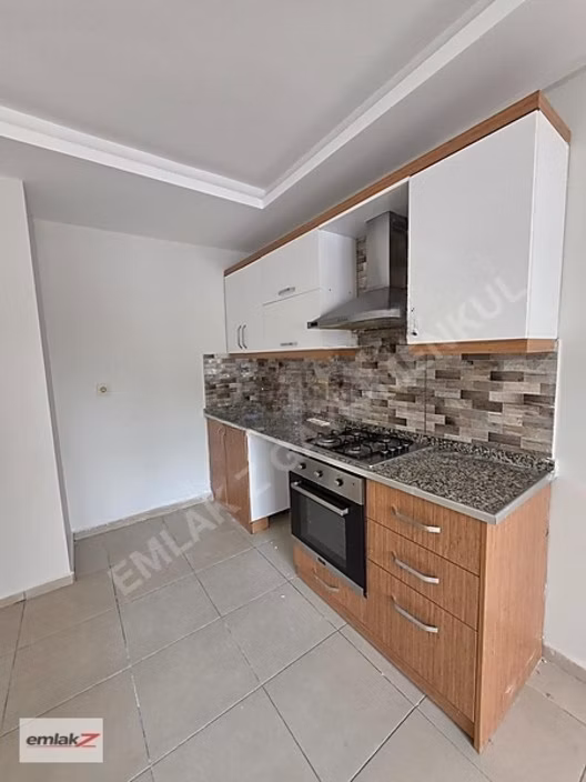 Bahçeli Zemin Kat Kiralık 2+1 Daire - Süper Konum - 11