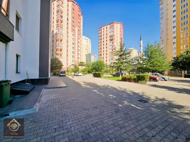 Köşk Mah. Köşk Cd. Üzerinde Ara Kat Satılık Daire - 31