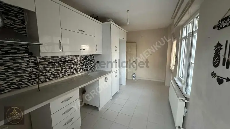 Aile Binası Temiz Kiralık 3+1 - 25