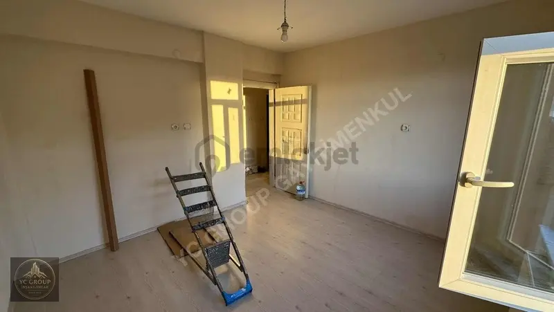 Aile Binası Temiz Kiralık 3+1 - 5