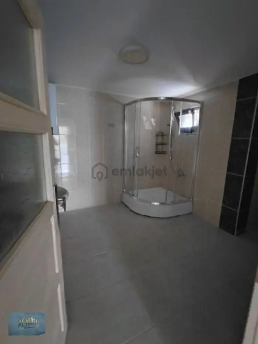 Müthiş Konumda Kiralık Triplex Villa - 15