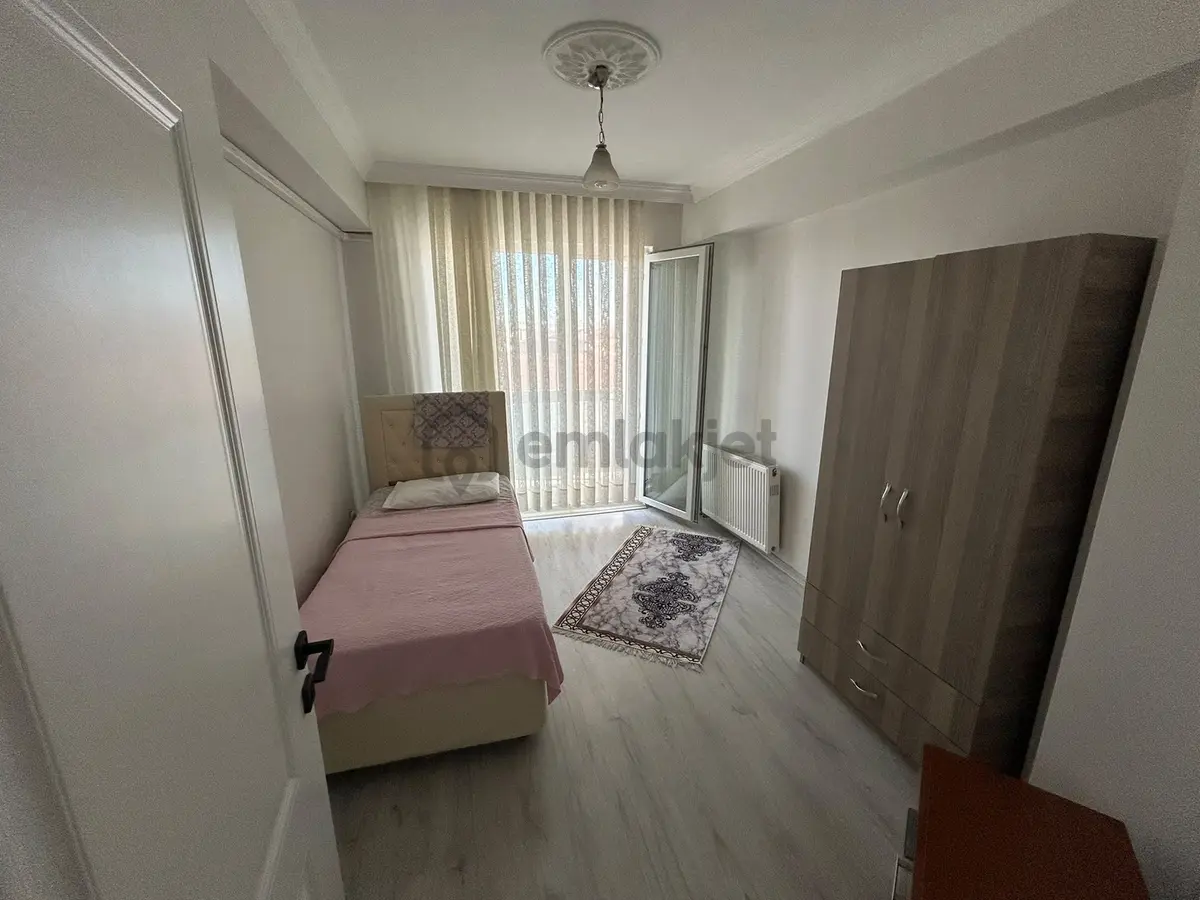 Gelibolu'da Satılık 3+1 Full Eşyalı, Ebeveyn Banyolu - 11