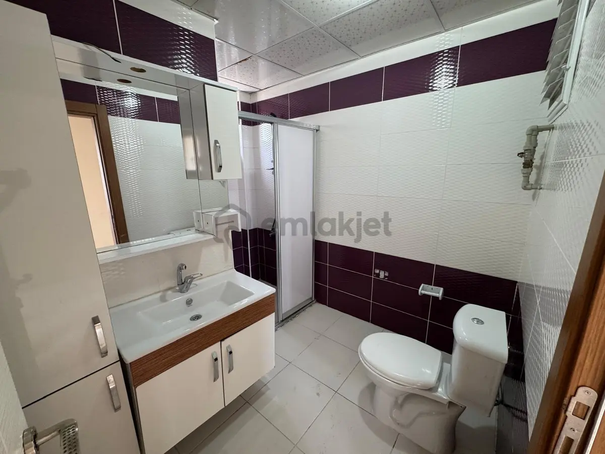 An Yapı Emlak'tan Yeşilyurt Mah.de Kiralık 4+1 4.kat Daire - 2