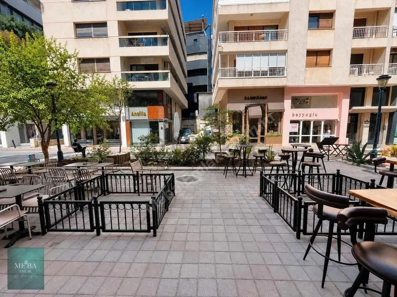 Alsancak Meksika Sokak'da Kiralık Dükkan - 2