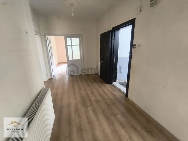 Hakan Emlak'tan Eşref Hoca Cd. Yakını Kiralık Daire - 9