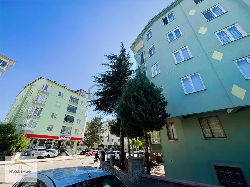 Hakan Emlak'tan Garantievlerde 3+1 Satılık Daire - 27