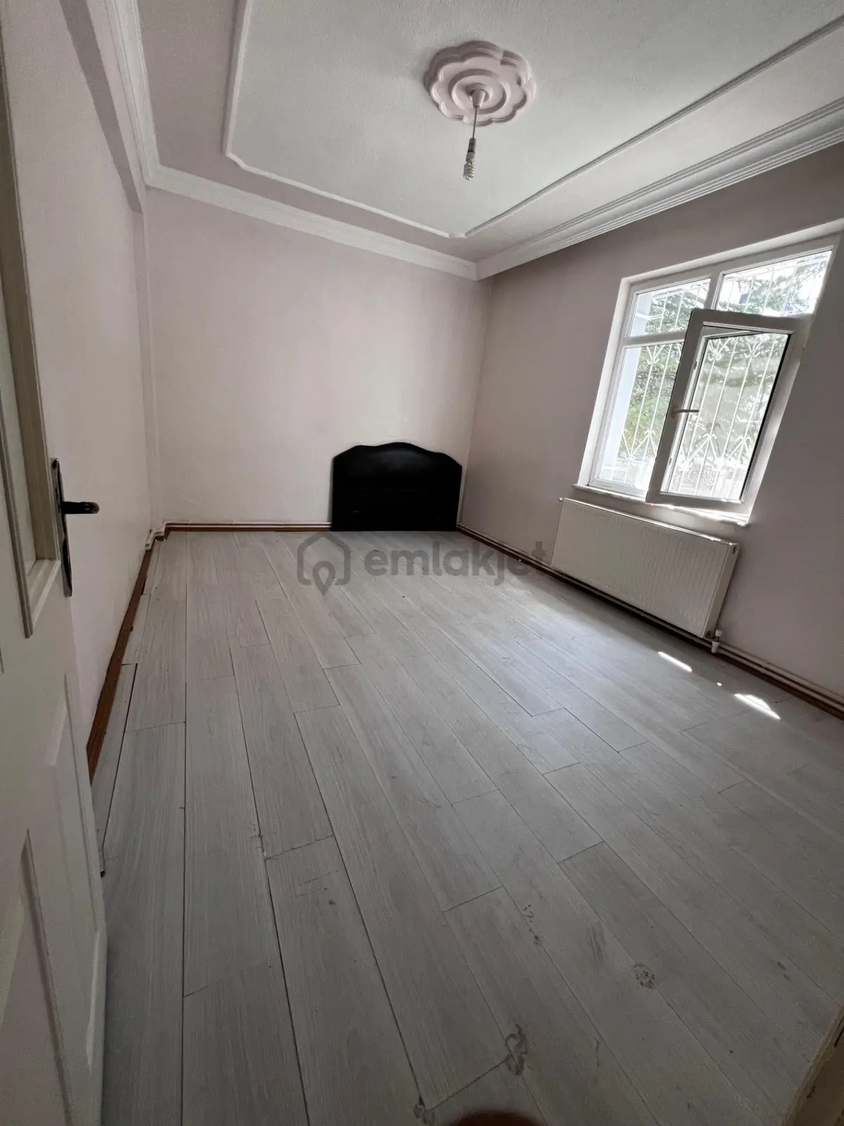 Devlet Hastanesi Civarı Bakımlı Kiralık 2+1 Balkonlu Daire - 11