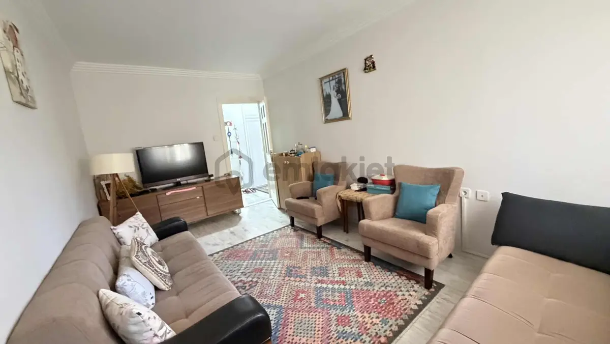 Halil Rıfat Caddesi Üzerinde 4+1 Satılık Bahçeli Daire - 17