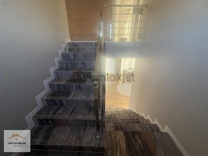 Hakan Emlak'tan Havuzlu Lüks Villa - 20