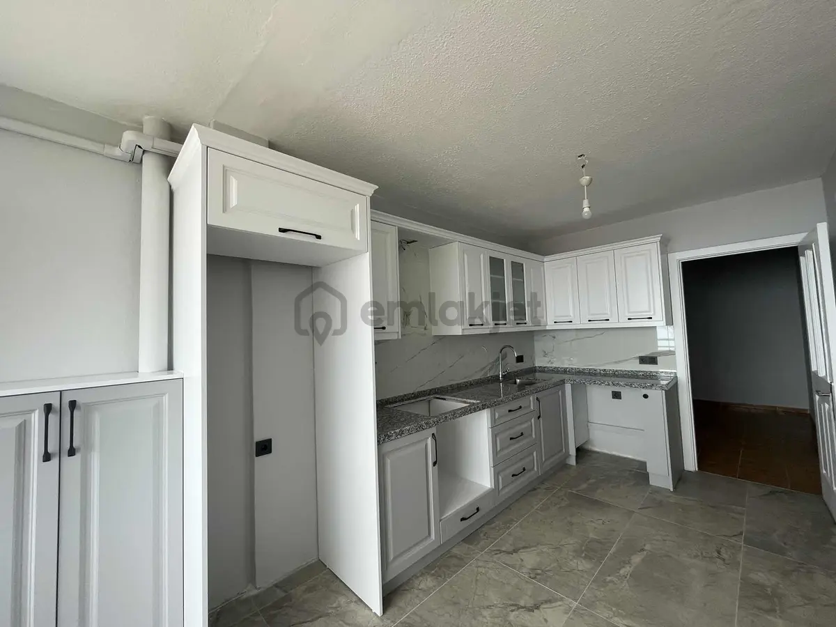 Akçaabat Yıldızlı Toki' De Kiralık 3+1 Daire - 8
