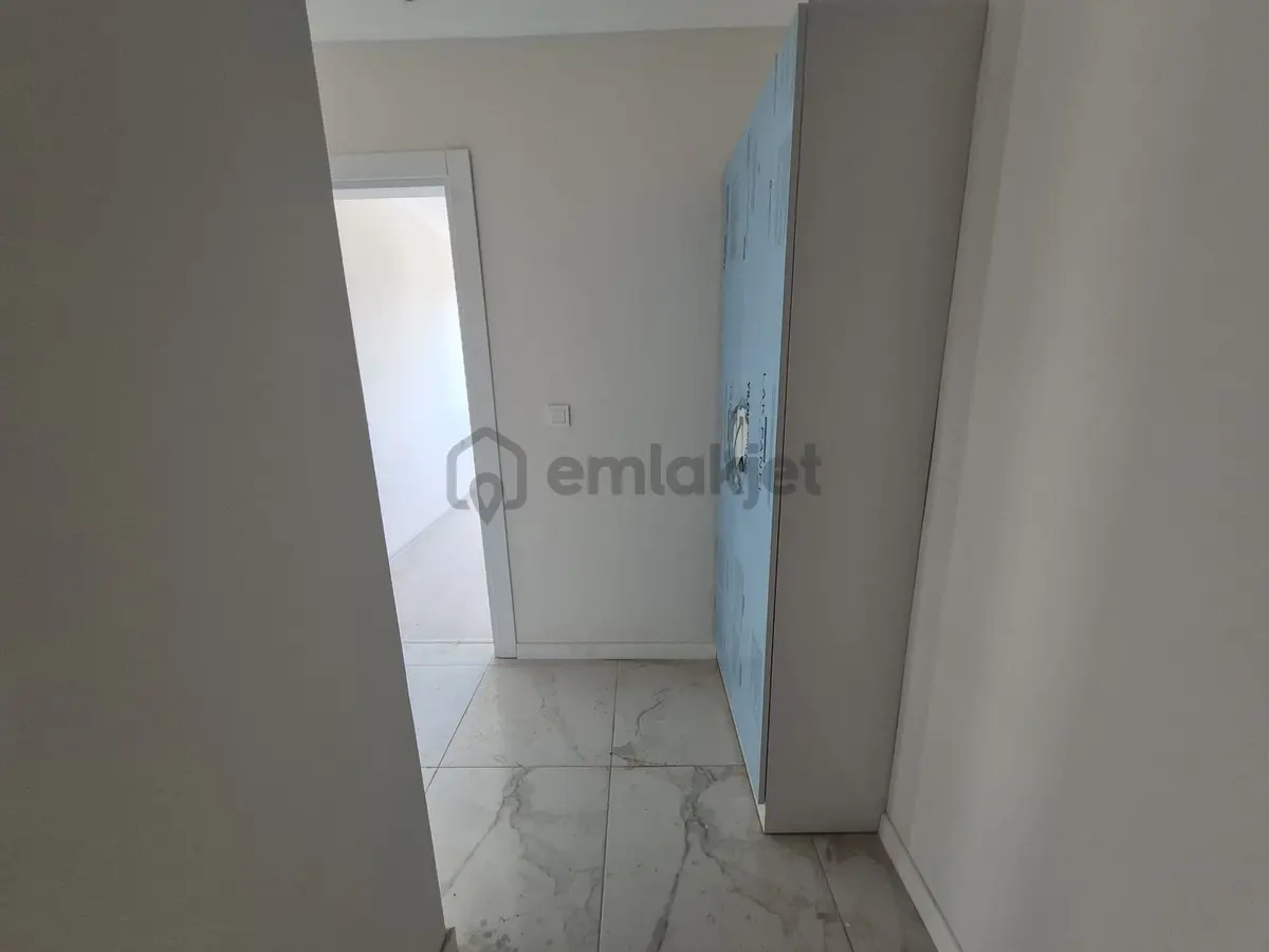 Menemen Site İçerisinde Sıfır 2+1 Daire - 13