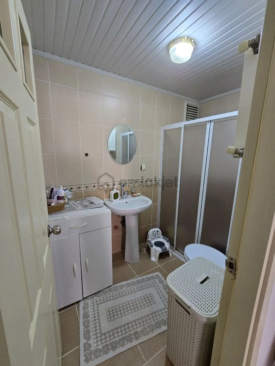 Millet Caddesi Üzerinde Satılık 2+1 Geniş Daire - 7