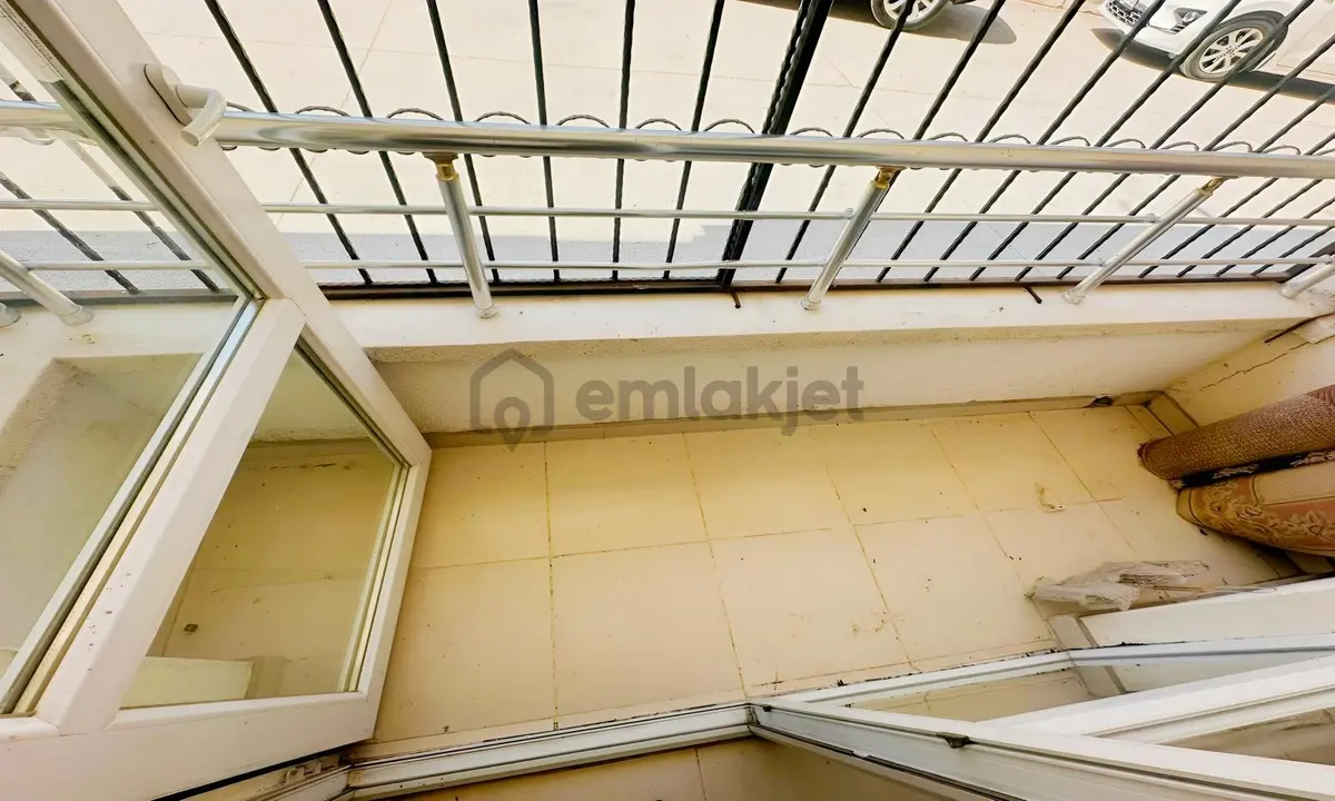 Ataparkda Yeni Binada Cepheler Açık Asansörlü - 14